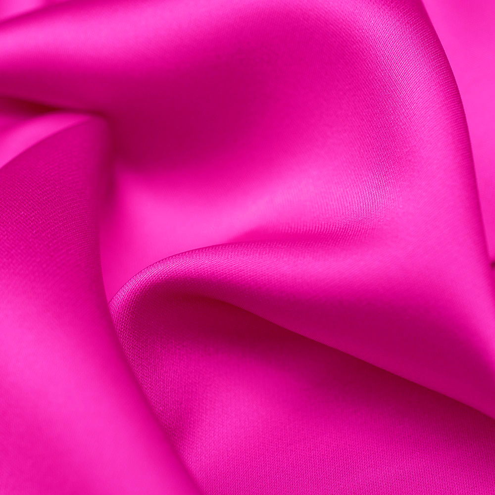 Satyna Madagaskar SOFT&nbsp;– cieńsza wersja satyny Madagaskar, bardzo szykownej i eleganckiej tkaniny.