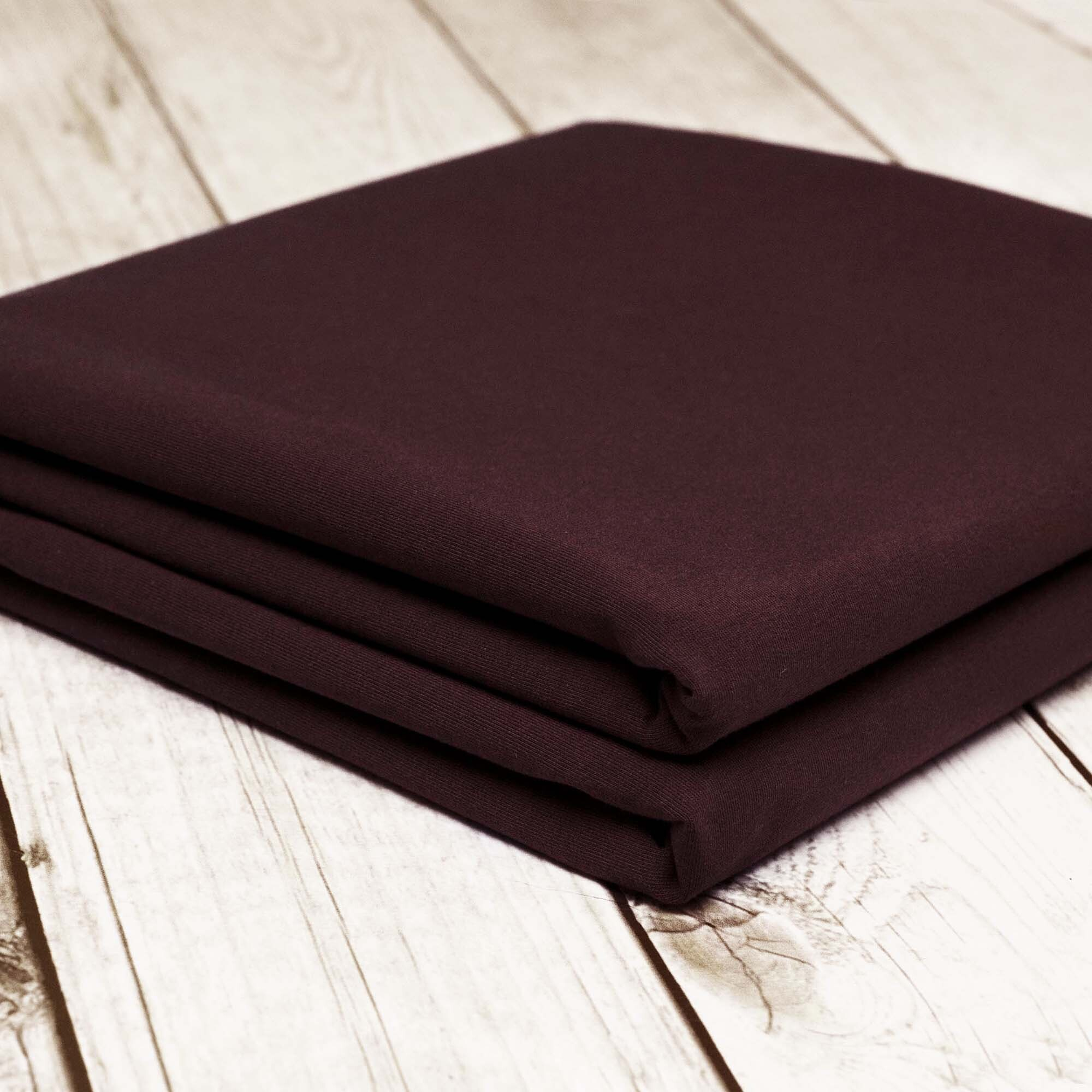 Bawełniana dzianina dresowa o spodzie pętelkowym.