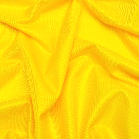 Dederon to tkanina, która od lat wykorzystywana jest do szycia fartuchów, gdyż jest bardzo praktyczna w użytkowaniu.