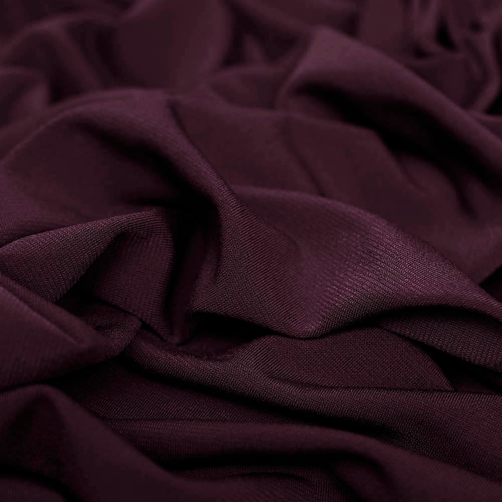 Dzianina elastyczna typu ITY – Super Jersey, wykonana z wysokiej jakości włókien syntetycznych.