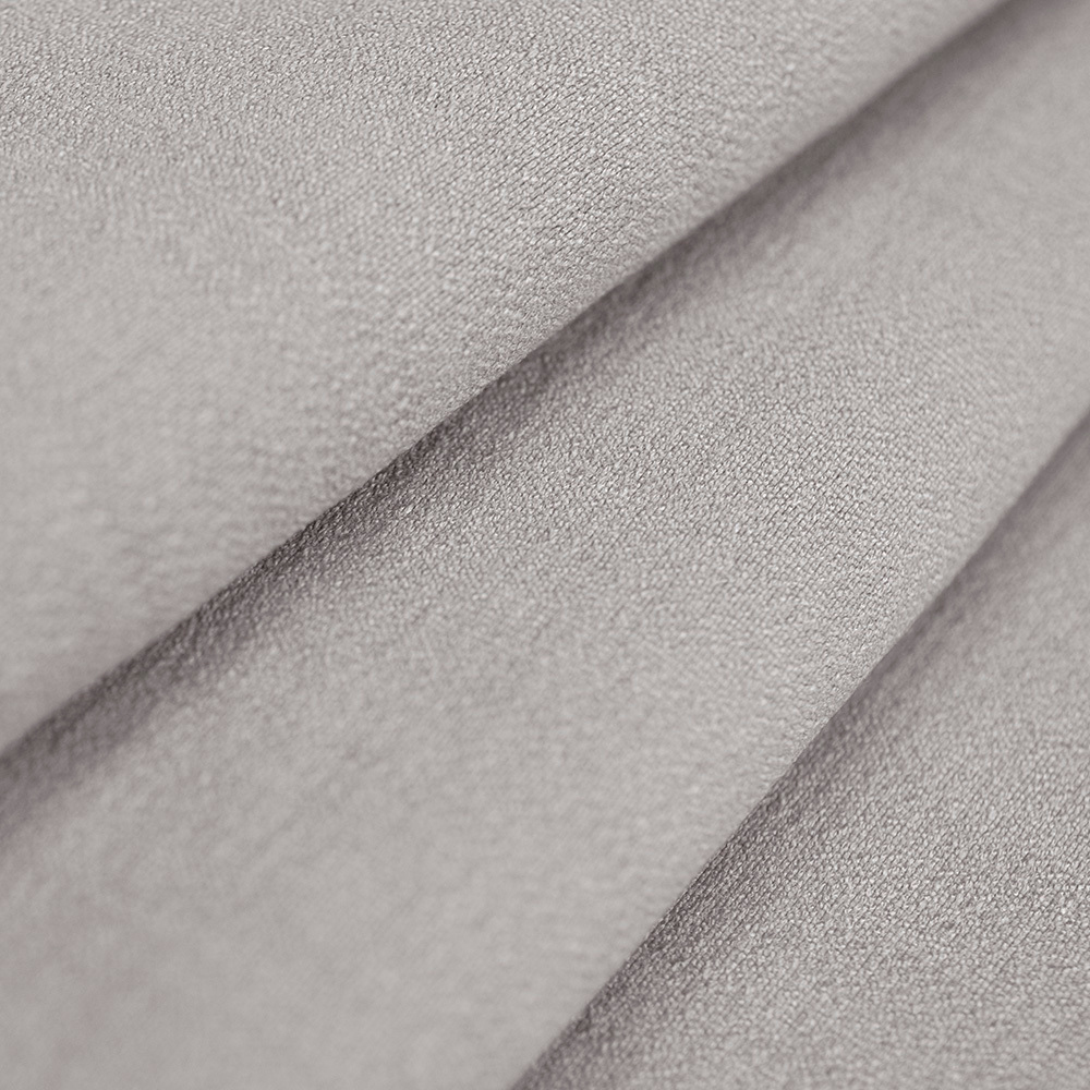 Wiskoza Salma – wysokogatunkowa tkanina wiskozowa, której głównym atutem jest delikatna faktura nawiązująca do splotu lnianego.