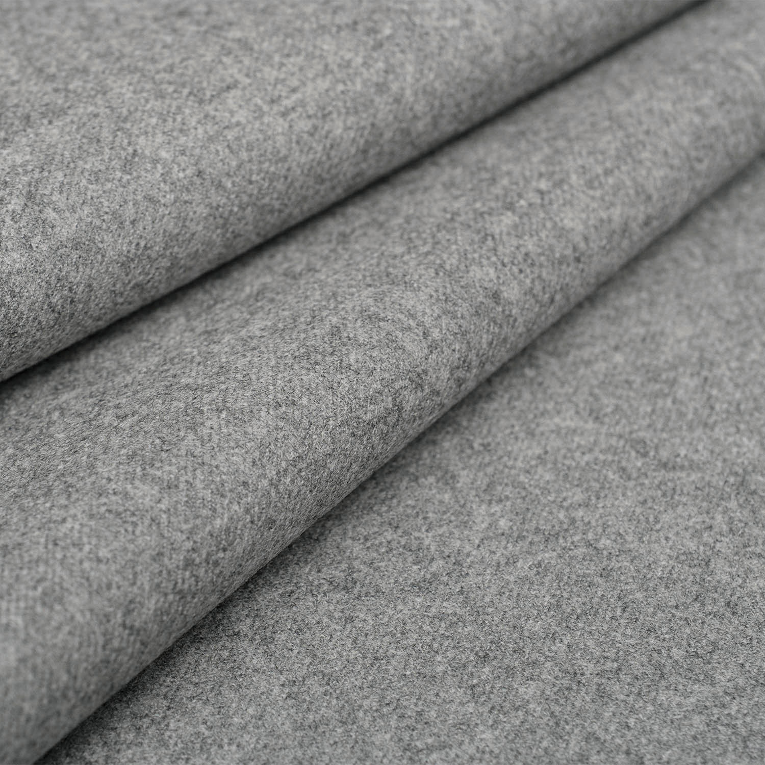 Wełniany flausz AMBASADOR, wysokiej jakości tkanina wykonana w 100% z włókien wełny.