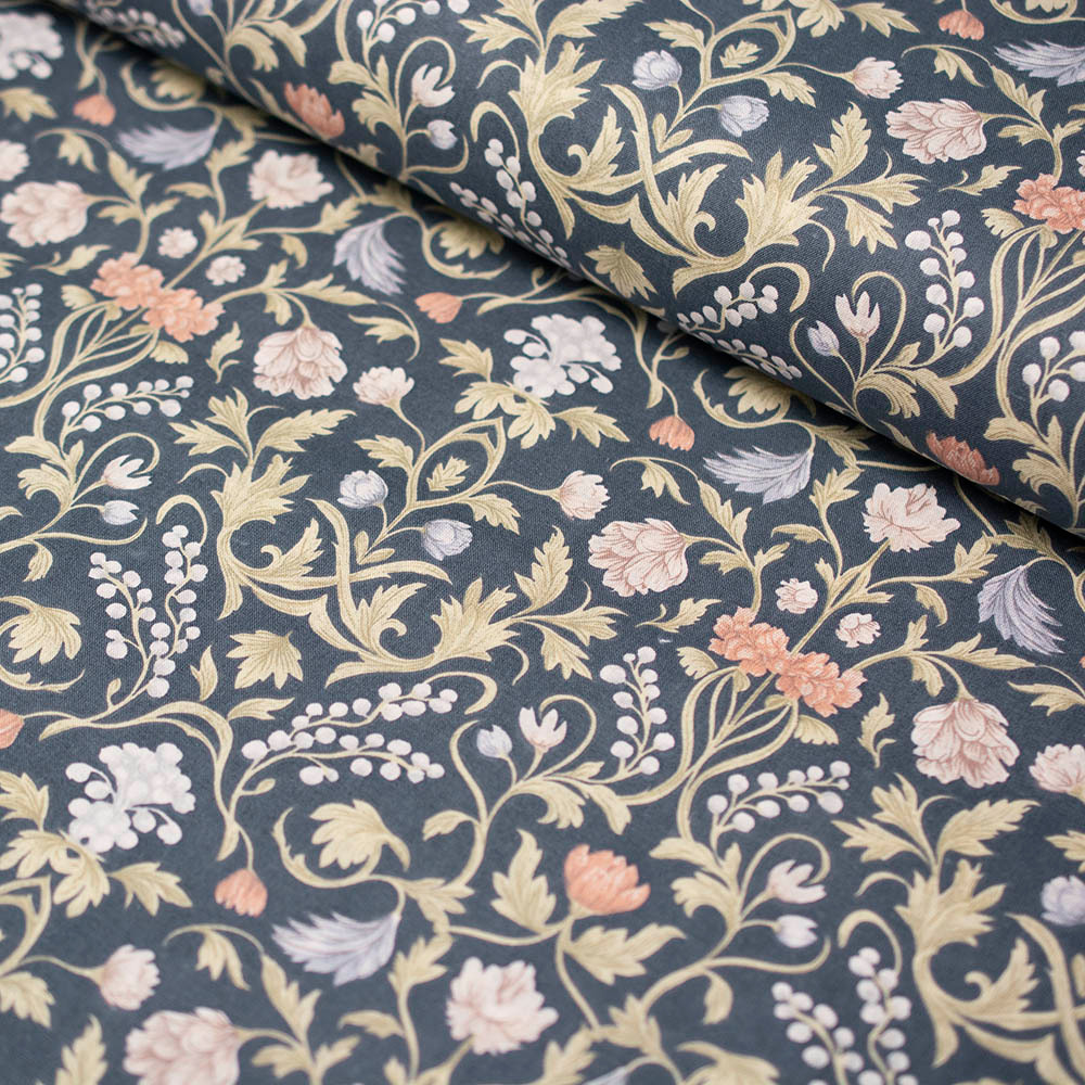 Tkanina bawełniana o splocie płóciennym, wyprodukowana w Polsce.