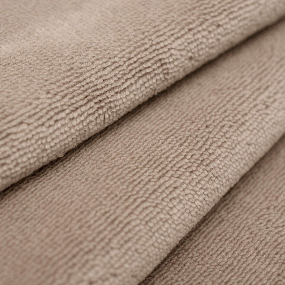 Tkanina Frotte wykonana z mieszanki włókien bawełnianych oraz bambusowych.