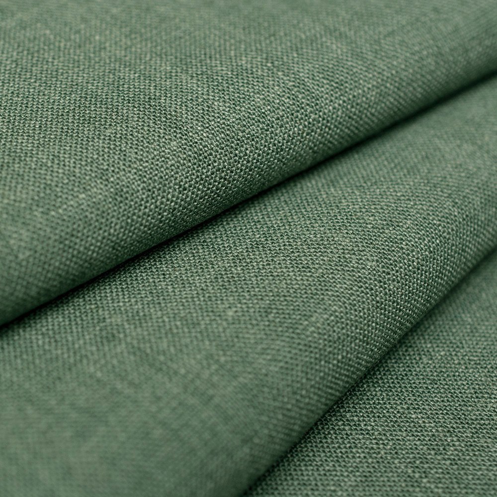 Tkanina garniturowa o wysokiej jakości, stworzona z myślą o elegancji, komforcie i ponadczasowym charakterze.