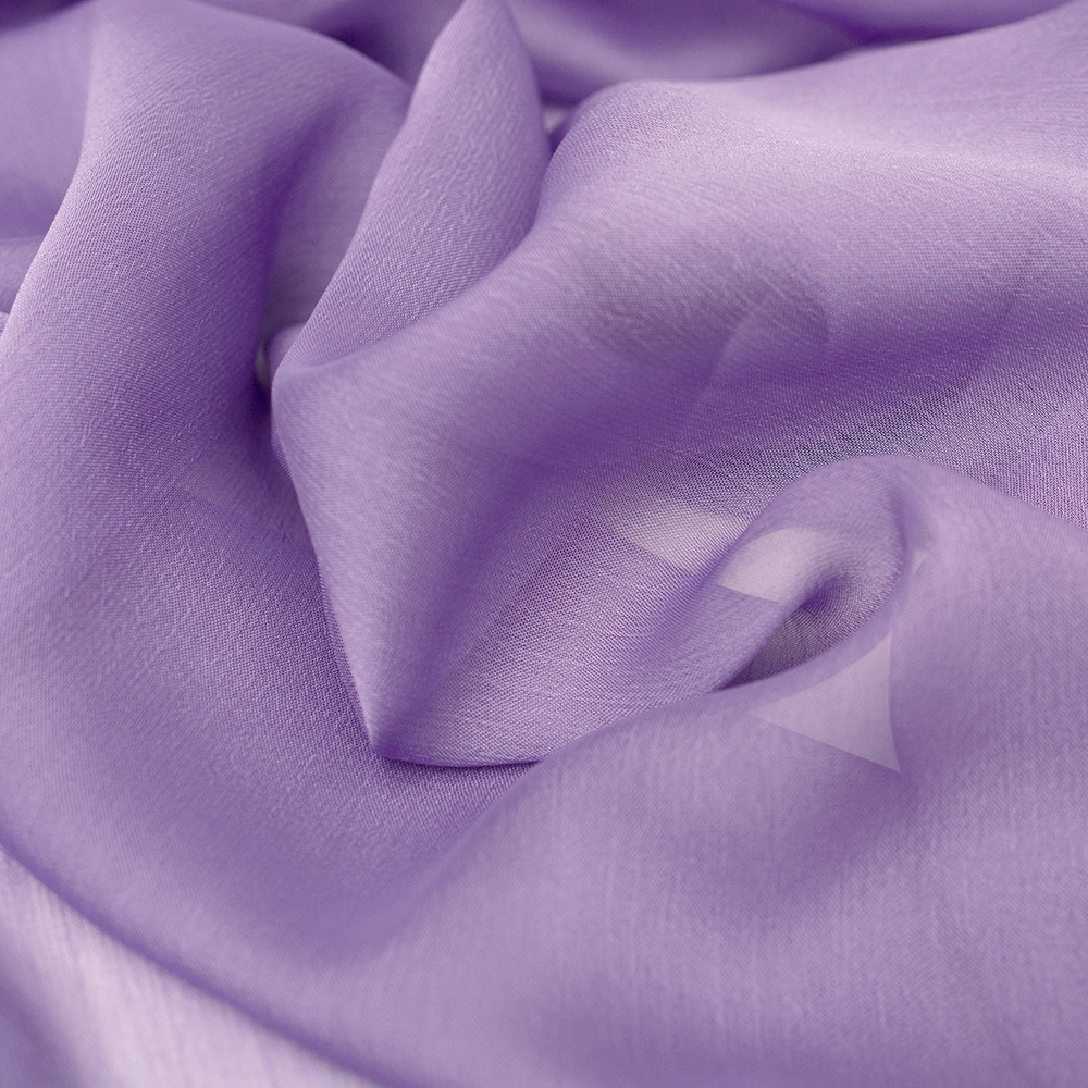 Szyfon Perła to doskonałej jakości tkanina, idealnie nadaje się na eleganckie i szykowną odzież.