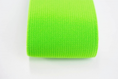 Taśma gumowa w kolorze Fluo.