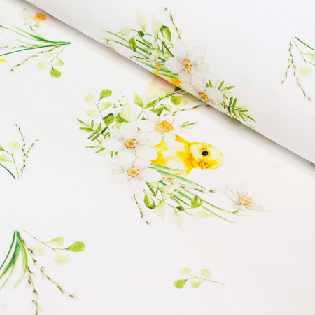 Wzorzysta tkanina dekoracyjna wykonana z włókien syntetycznych.