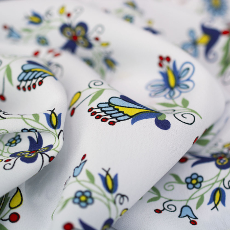 Silky Crepe -&nbsp; żorżetowa tkanina o niskiej gramaturze.