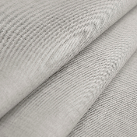 Elegancka tkanina o bardzo wysokiej jakości, która łączy miękkość, przewiewność i subtelny komfort.