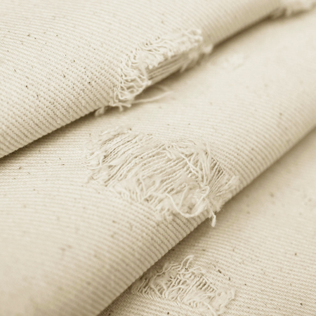 JEANS PRZECIERANY BIG
Unikalna tkanina jeansowa o naturalnym kolorze, charakterystycznej fakturze prążka oraz subtelnymi przecieranymi elementami, które nadają jej nowoczesny i wyjątkowy charakter.