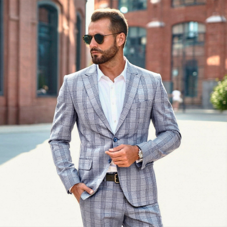 Elegancka tkanina o bardzo wysokiej jakości, która łączy miękkość, przewiewność i subtelny komfort.