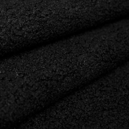 Dzianina Bucle Welur to dwustronny materiał, który świetnie sprawdzi się w sezonie jesienno-zimowym.